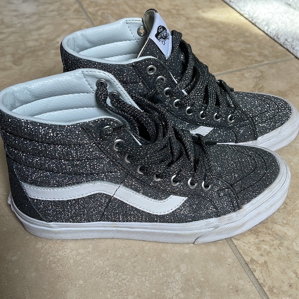 Vans. - Picture 5 of 7